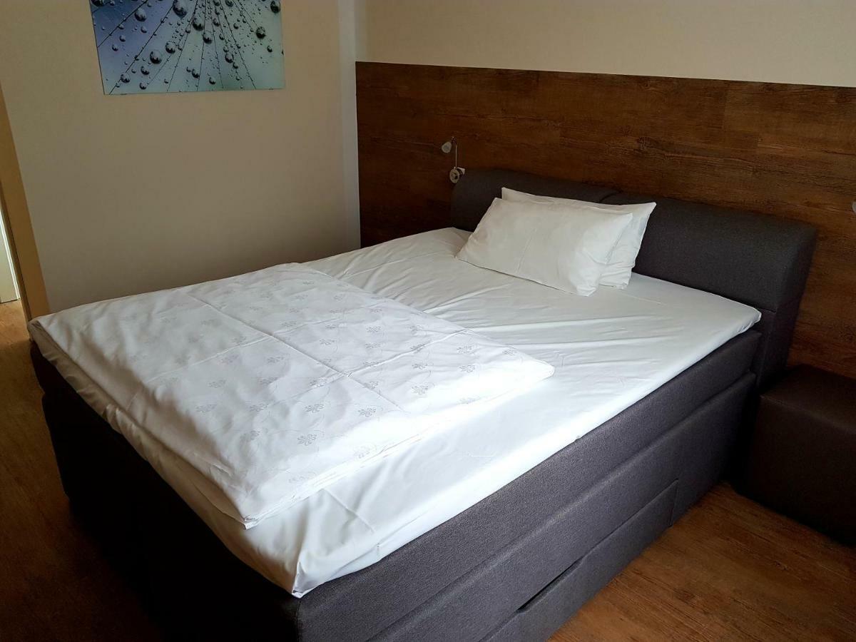 Hotel Primavera Parco Fürth Buitenkant foto