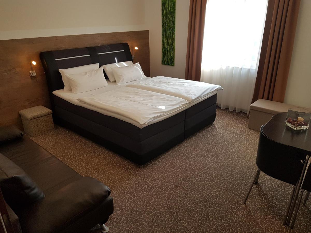 Hotel Primavera Parco Fürth Buitenkant foto